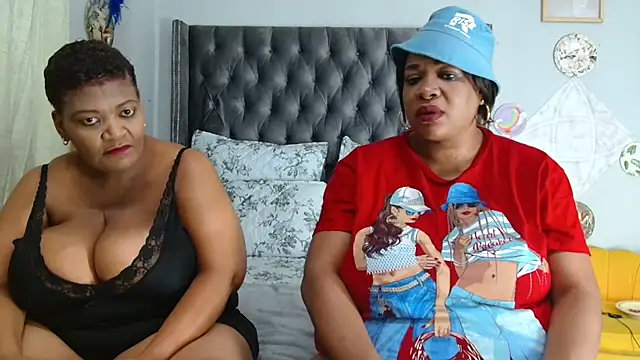 BUSTYQUEEN56  online show from 10, 5, 2026