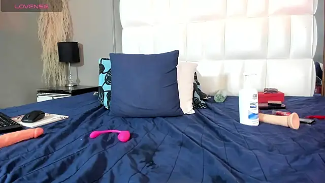 MILF AURORA online show from 11, 6, 2026