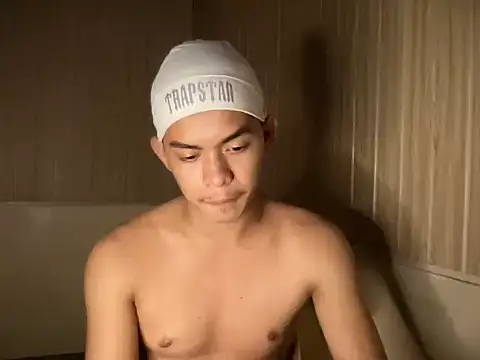 yourhotasian jhonpol16 online show from 8, 7, 2026
