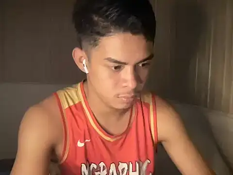 yourhotasian jhonpol16 online show from 11, 7, 2026