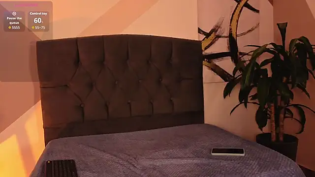 IvyRose 2 online show from 19, 4, 2026