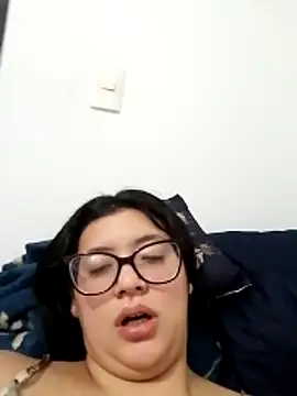 Snapshot of dhalia-rose89 chatting on 16, 4, 2026 dhalia-rose89 online show from 16, 4, 2026