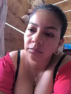 Snapshot of Tamaraxxx_hot chatting on 6, 7, 2026 Tamaraxxx hot online show from 6, 7, 2026
