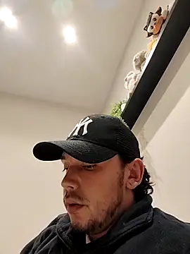 HugoEspada1 online show from 22, 4, 2026