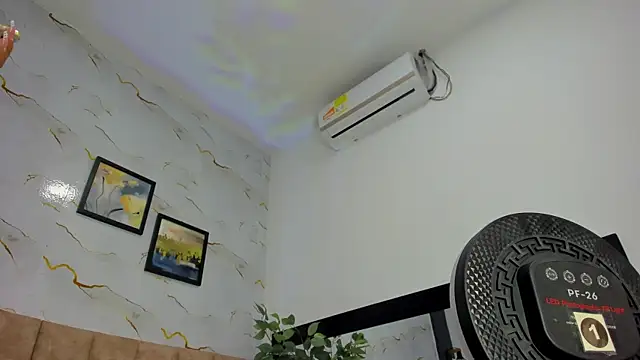 Candicewayne online show from 11, 6, 2026