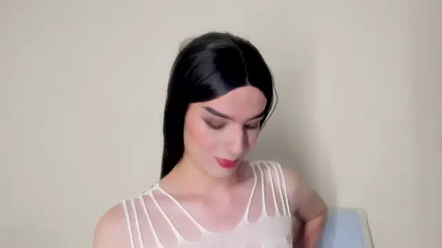 MelanyCollins  online show from 12, 7, 2026