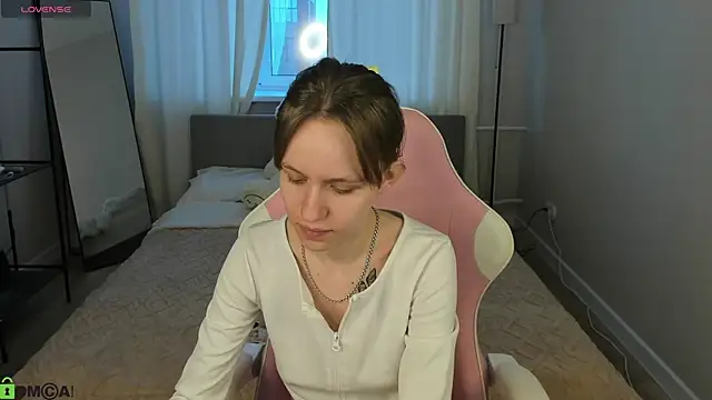 Milena Milyan online show from 30, 4, 2026