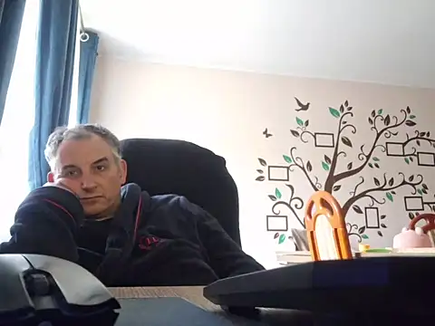Snapshot of Piotr481 chatting on 7, 5, 2026 Piotr481 online show from 7, 5, 2026