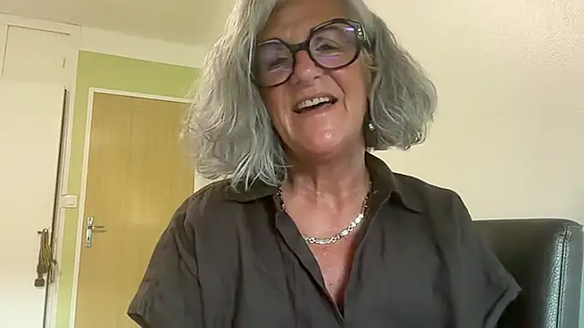 NaughtyMonicaUK online show from 23, 6, 2026