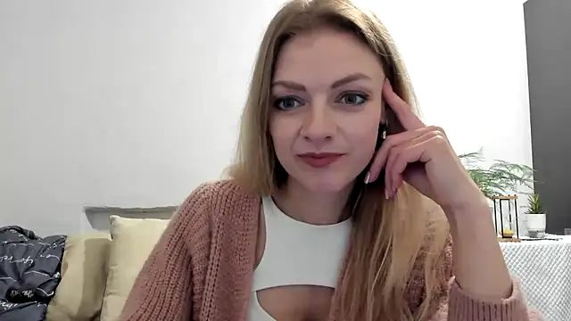 Snapshot of Severina7 chatting on 28, 4, 2026 Severina7 online show from 28, 4, 2026