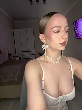 Snapshot of AlisaPearl chatting on 16, 4, 2026 AlisaPearl online show from 16, 4, 2026