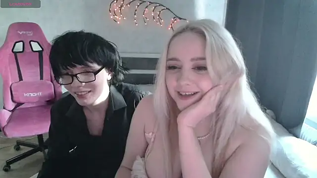 Snapshot of ScallyMilana chatting on 27, 4, 2026 ScallyMilana online show from 27, 4, 2026