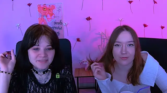 nikki kiss  online show from 26, 4, 2026