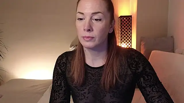 Snapshot of Sharon_Red chatting on 13, 2, 2025 Sharon Red online show from 13, 2, 2025