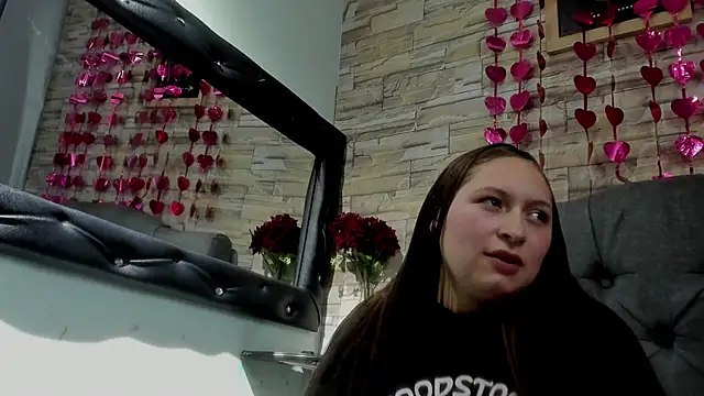 Snapshot of dakotaa_blonde chatting on 13, 4, 2026 dakotaa blonde online show from 13, 4, 2026