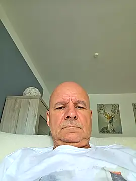 Snapshot of mannohmann5 chatting on 18, 6, 2026 mannohmann5 online show from 18, 6, 2026