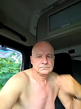 Snapshot of mannohmann5 chatting on 23, 6, 2026 mannohmann5 online show from 23, 6, 2026