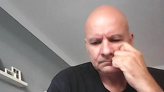 Snapshot of mannohmann5 chatting on 3, 8, 2026 mannohmann5 online show from 3, 8, 2026
