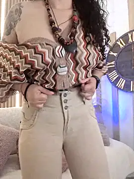 Snapshot of Velvet_Curly chatting on 6, 6, 2026 Velvet Curly online show from 6, 6, 2026
