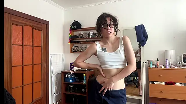PillowPeachX online show from 4, 6, 2026