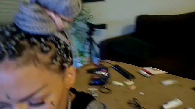 Snapshot of shyhornymommy chatting on 2, 5, 2026 shyhornymommy online show from 2, 5, 2026