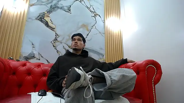 Snapshot of Tittan_Maxxx_ chatting on 14, 4, 2026 Tittan Maxxx online show from 14, 4, 2026