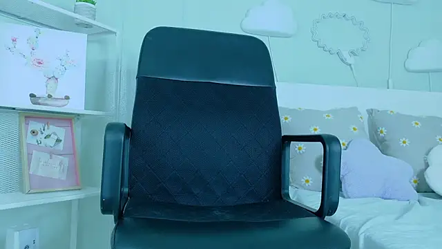  SamyTaylor  online show from 17, 4, 2026