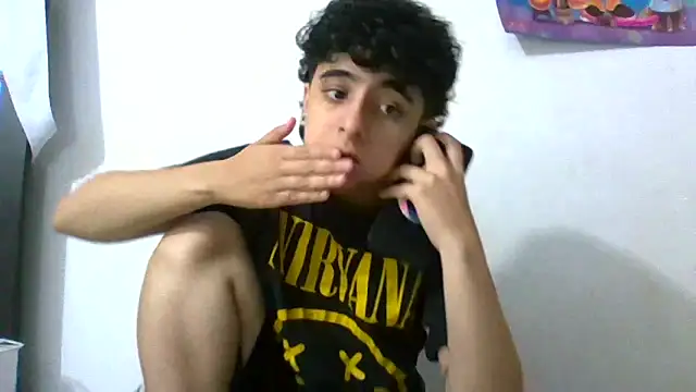 Snapshot of LatinHeatX22 chatting on 12, 6, 2026 LatinHeatX22 online show from 12, 6, 2026