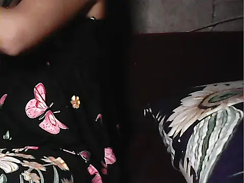 Snapshot of _sweetbabe23 chatting on 26, 6, 2026 sweetbabe23 online show from 26, 6, 2026