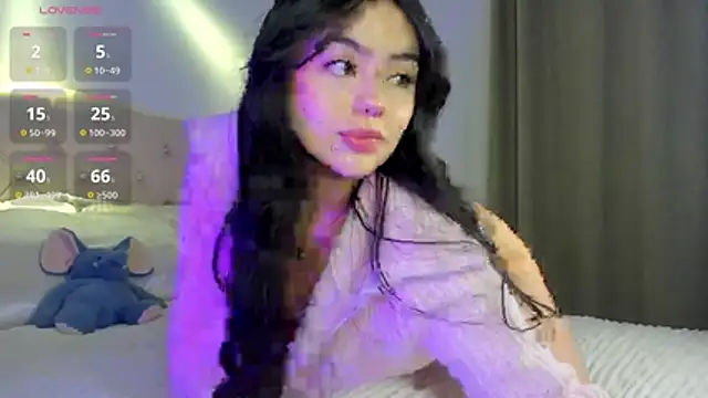 holly444  online show from 4, 6, 2026