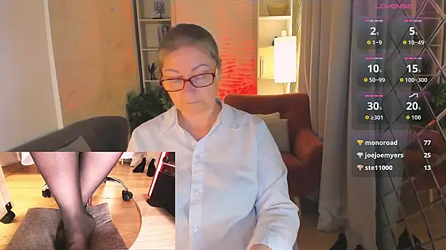 Snapshot of Alexandra_Kind chatting on 22, 6, 2026 Alexandra Kind online show from 22, 6, 2026