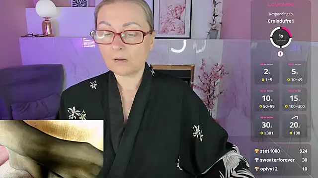 Snapshot of Alexandra_Kind chatting on 24, 6, 2026 Alexandra Kind online show from 24, 6, 2026