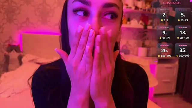 Snapshot of MyNaomi chatting on 8, 6, 2026 MyNaomi online show from 8, 6, 2026