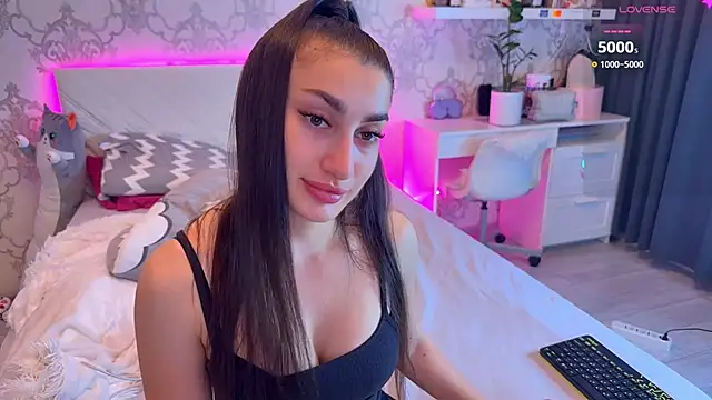 Snapshot of MyNaomi chatting on 8, 7, 2026 MyNaomi online show from 8, 7, 2026