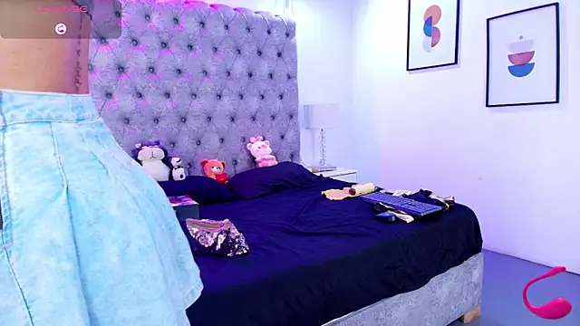 Zoe M00n online show from 4, 6, 2026