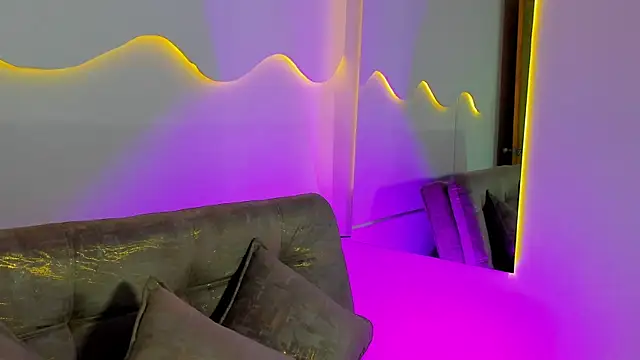 MiaMalcova   online show from 25, 4, 2026