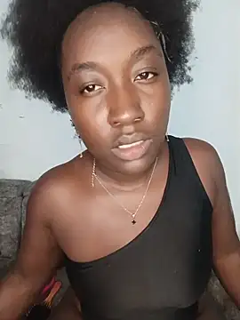 Snapshot of KaleaEbony chatting on 3, 5, 2026 KaleaEbony online show from 3, 5, 2026