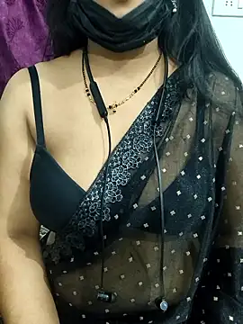 sweetylove01 online show from 25, 5, 2026