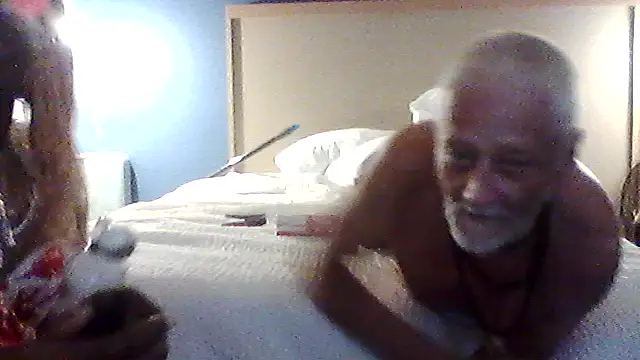 Snapshot of Dicksee_Left chatting on 2, 5, 2026 Dicksee Left online show from 2, 5, 2026