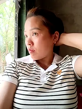 Snapshot of Biakia00 chatting on 15, 4, 2026 Biakia00 online show from 15, 4, 2026