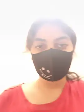Snapshot of simran_rathore chatting on 19, 5, 2026 simran rathore online show from 19, 5, 2026