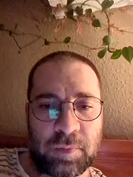 gayboyx77 online show from 15, 4, 2026