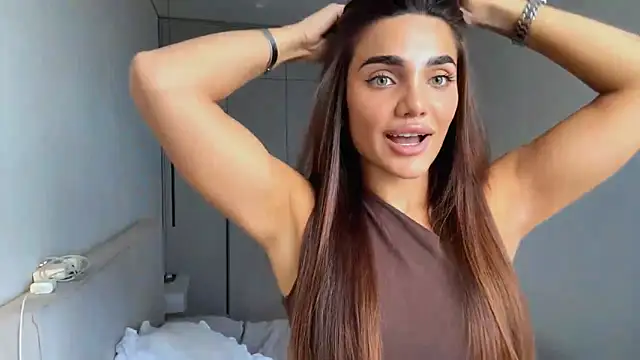 Snapshot of MelindaReny chatting on 30, 4, 2026 MelindaReny online show from 30, 4, 2026