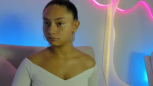 VenusBlazzer online show from 19, 6, 2026