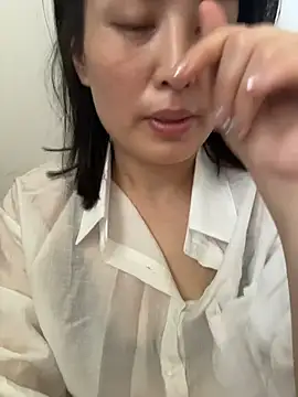 Snapshot of Faye-baby chatting on 17, 5, 2026 Faye-baby online show from 17, 5, 2026