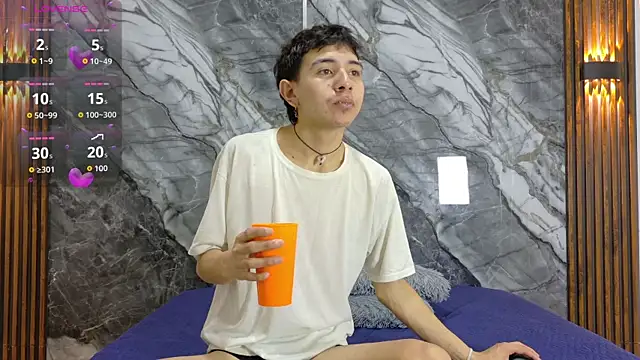 NoahWalker   online show from 18, 6, 2026