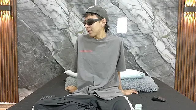 NoahWalker   online show from 17, 7, 2026