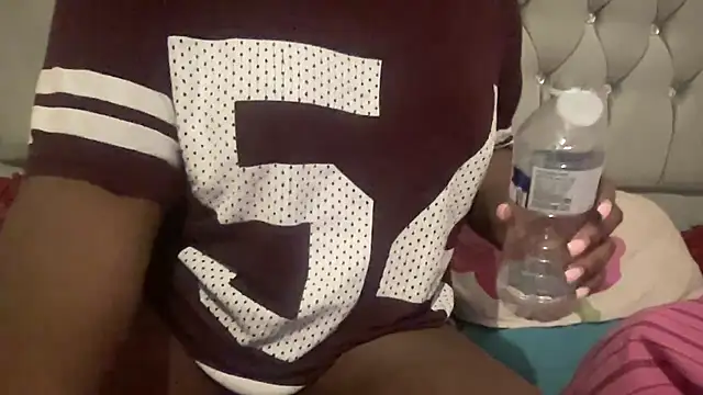 EbonyTheBrattt online show from 28, 6, 2026