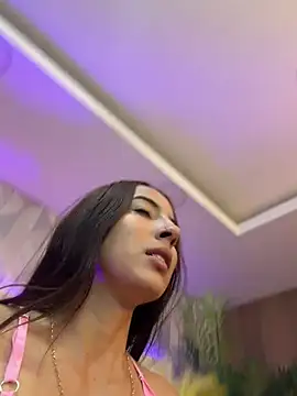 mia  evans  online show from 3, 8, 2026
