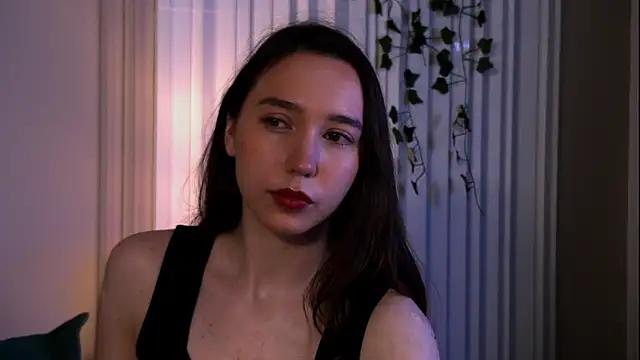 Snapshot of Suzaneey chatting on 20, 6, 2026 Suzaneey online show from 20, 6, 2026
